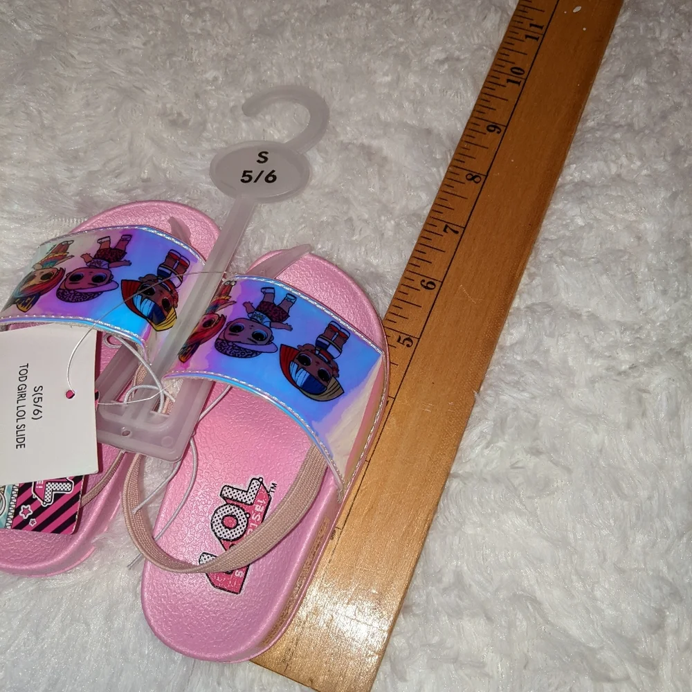 Nwts LOL surprise! Toddler girl slides/sandals - Picture 9 of 13